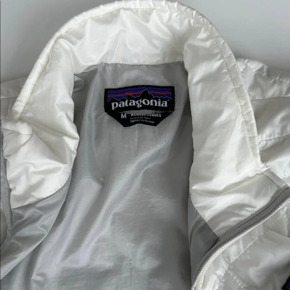 Patagonia White Nano Puff Jacket – Size M - Picture 9 of 10